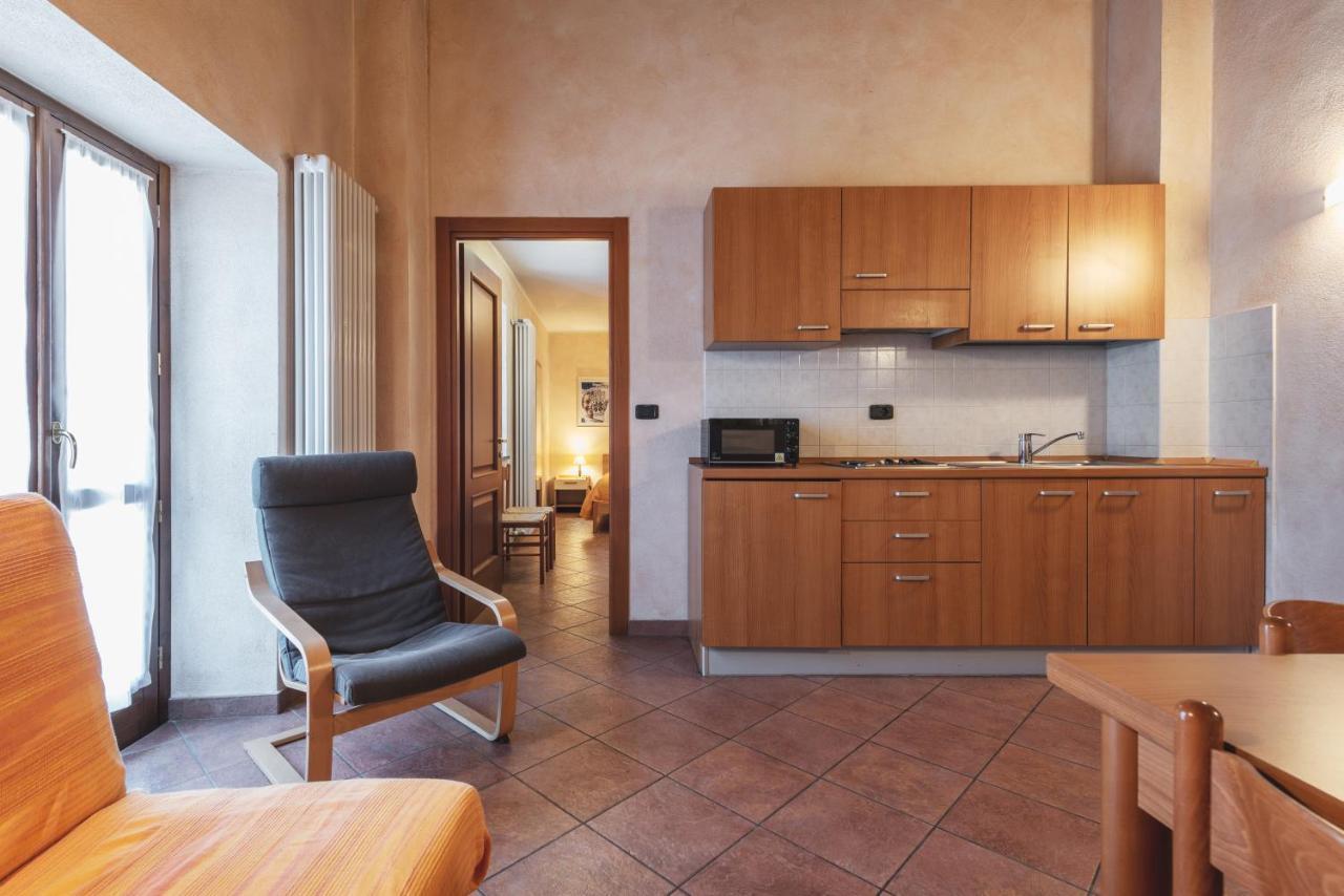 Residence La Tana Del Ghiro Бардонеккия Экстерьер фото