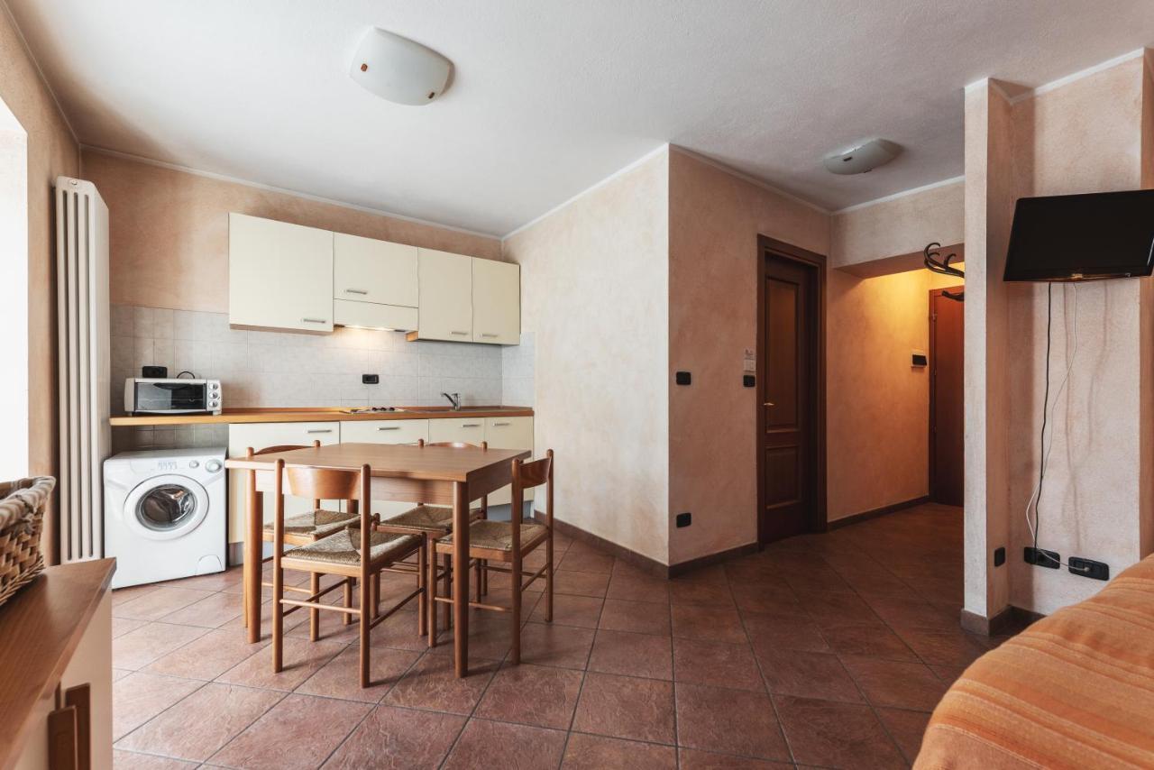 Residence La Tana Del Ghiro Бардонеккия Экстерьер фото